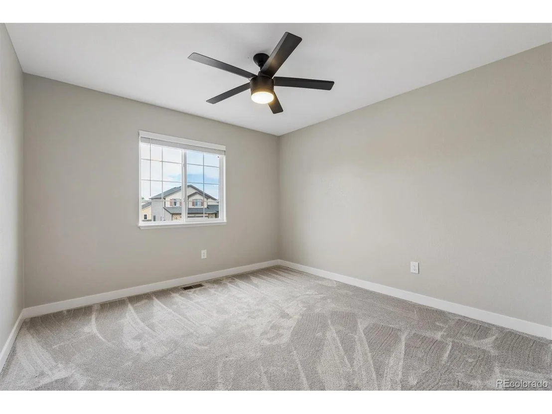 Photo of 422 Boulder Ln