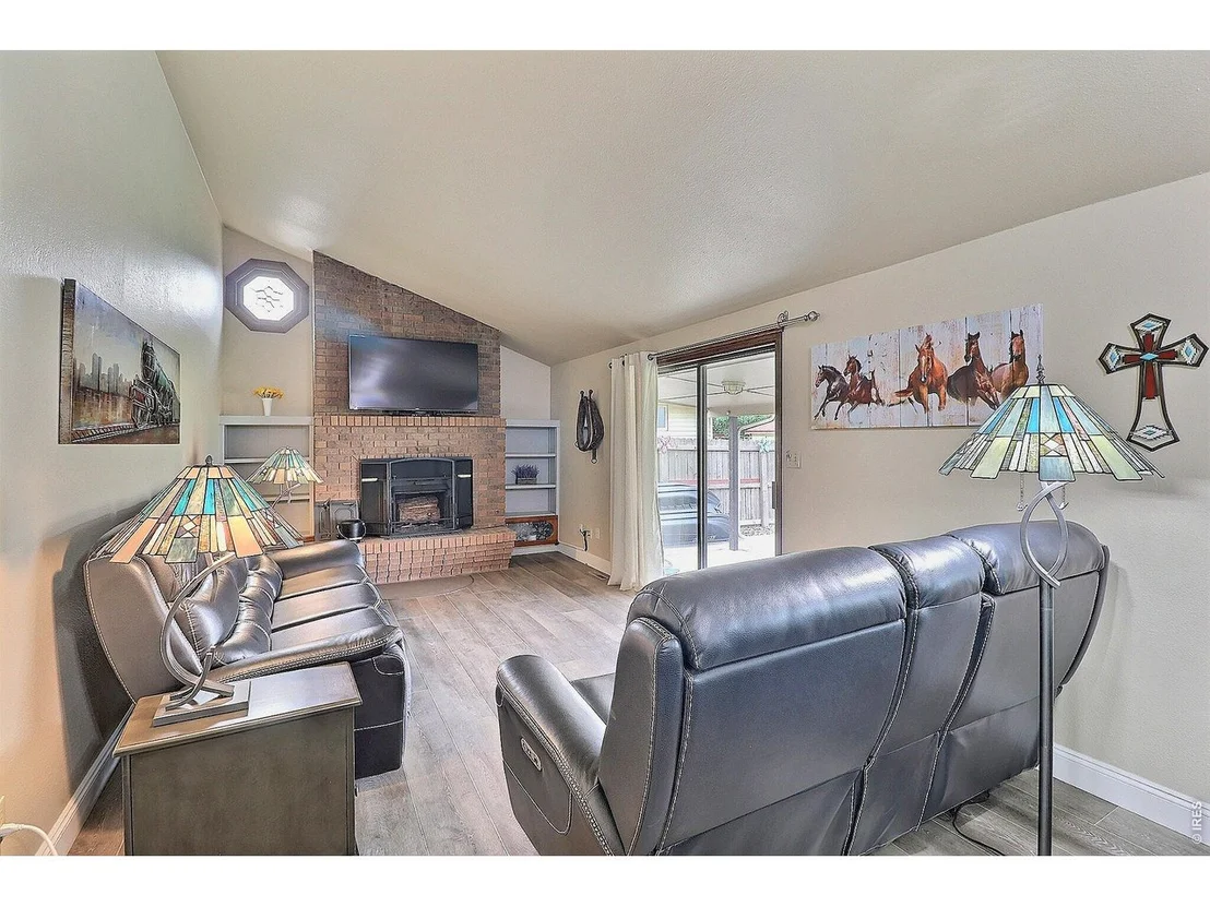 Photo of 204 River Rd