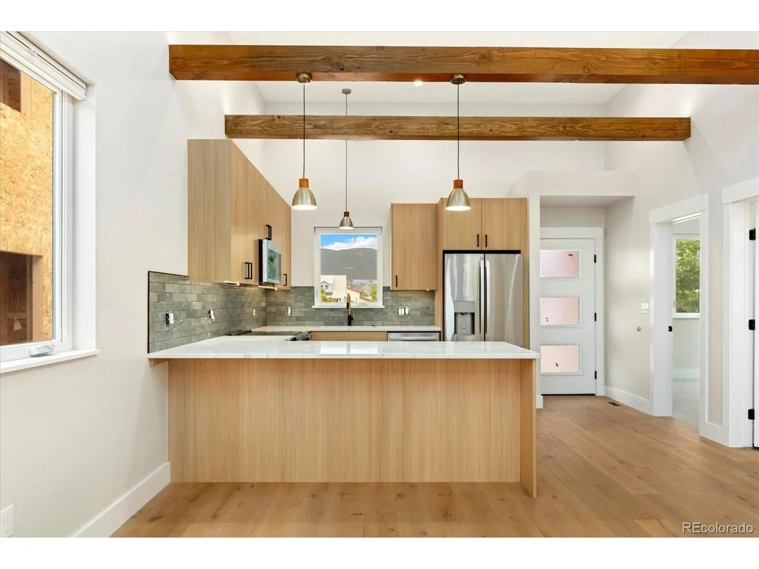 Photo of 140 Mesa View Ln