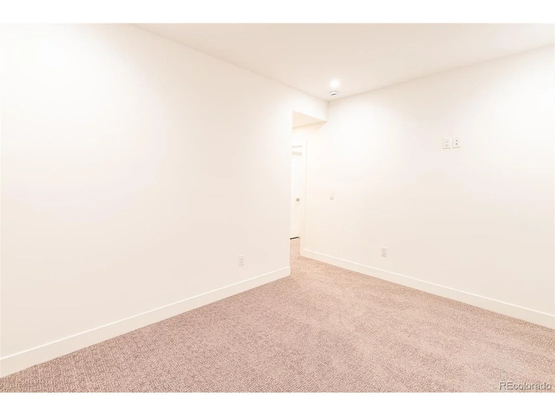 Photo of 2126 Vine Ave