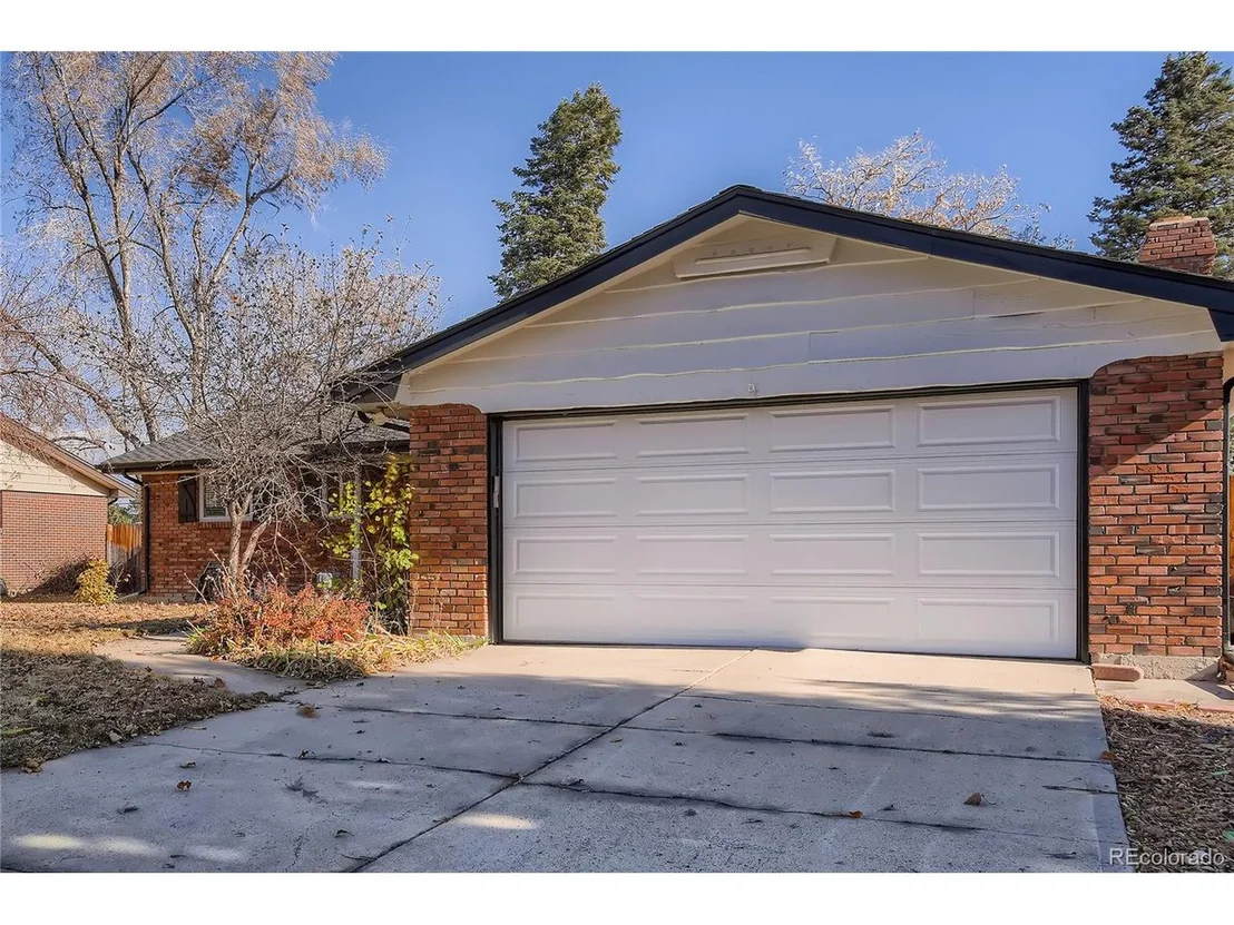 Photo of 6988 Carr Ct