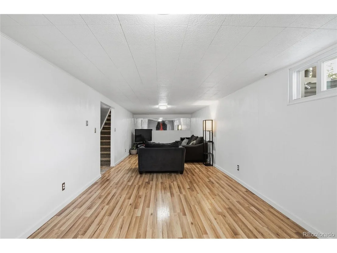 Photo of 580 W 79th Pl