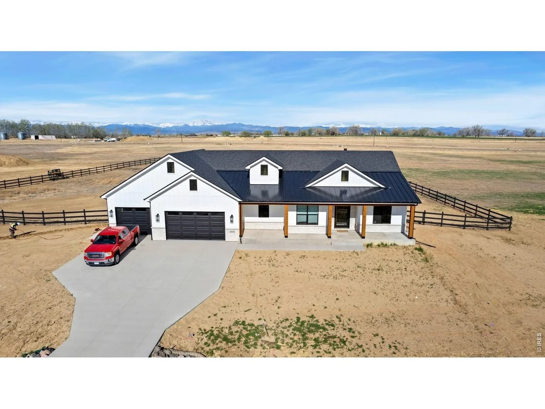 Photo of 15288 Ypsilon Cir