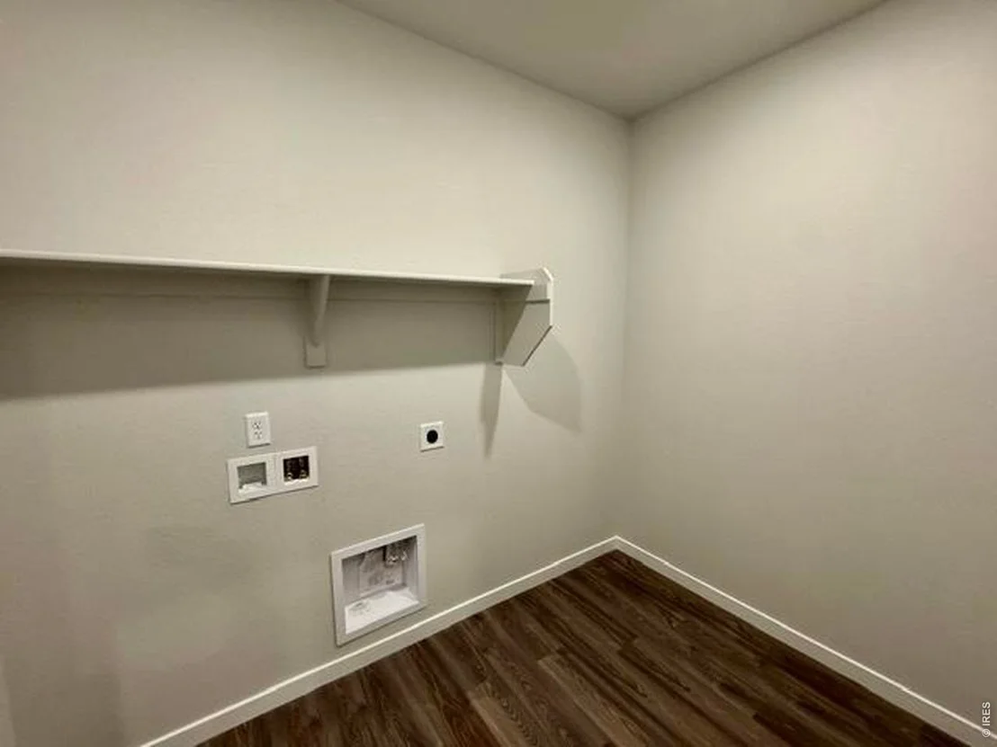 Photo of 827 Mesic Ln