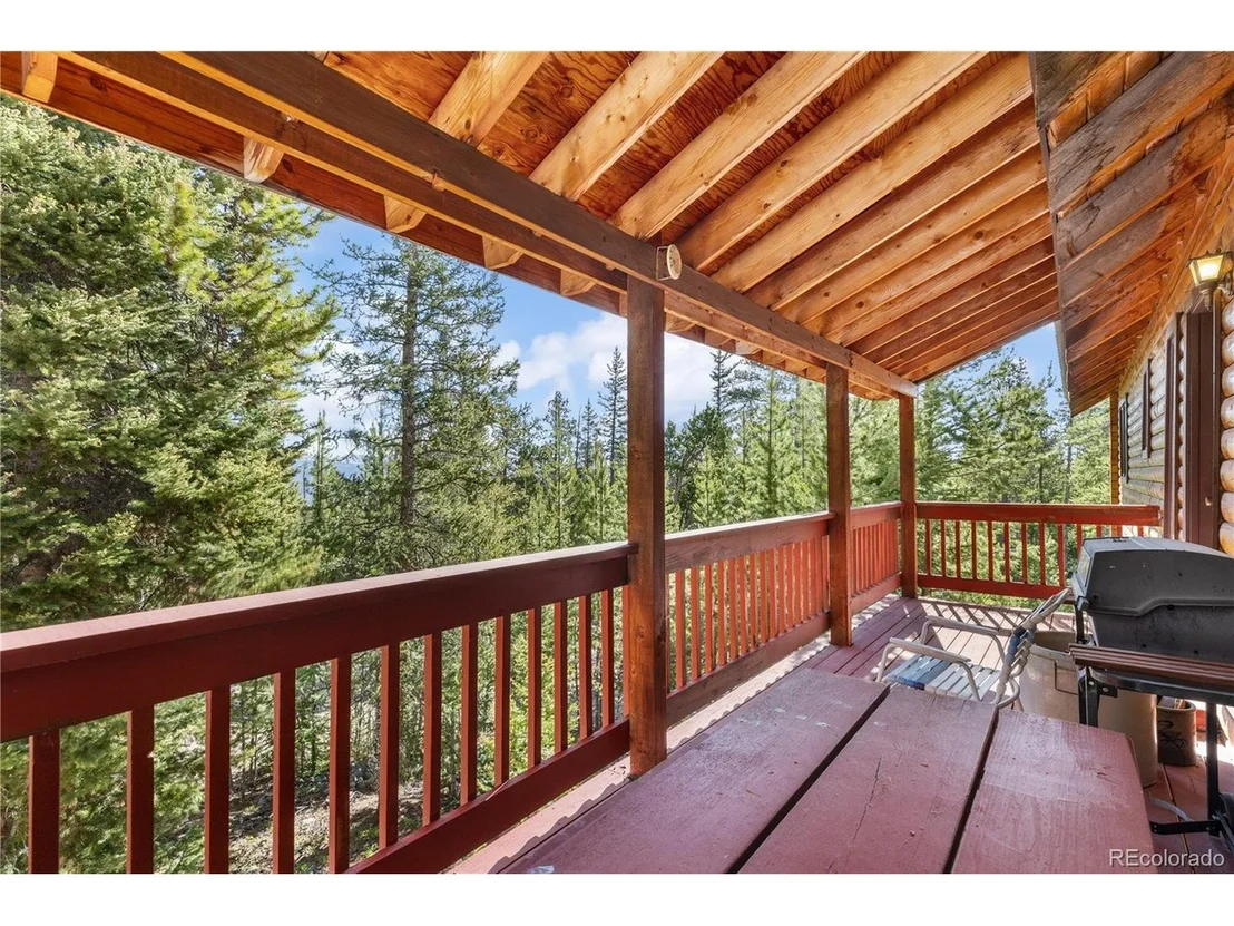 Photo of 424 Dry Gulch Rd