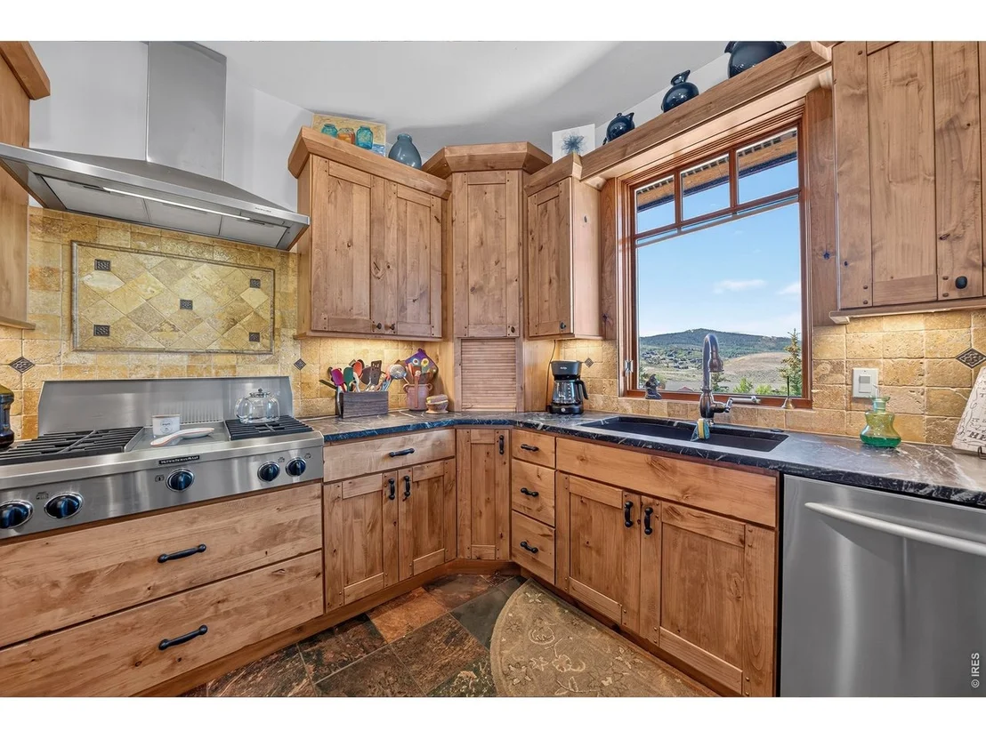 Photo of 320 County Road 8947
