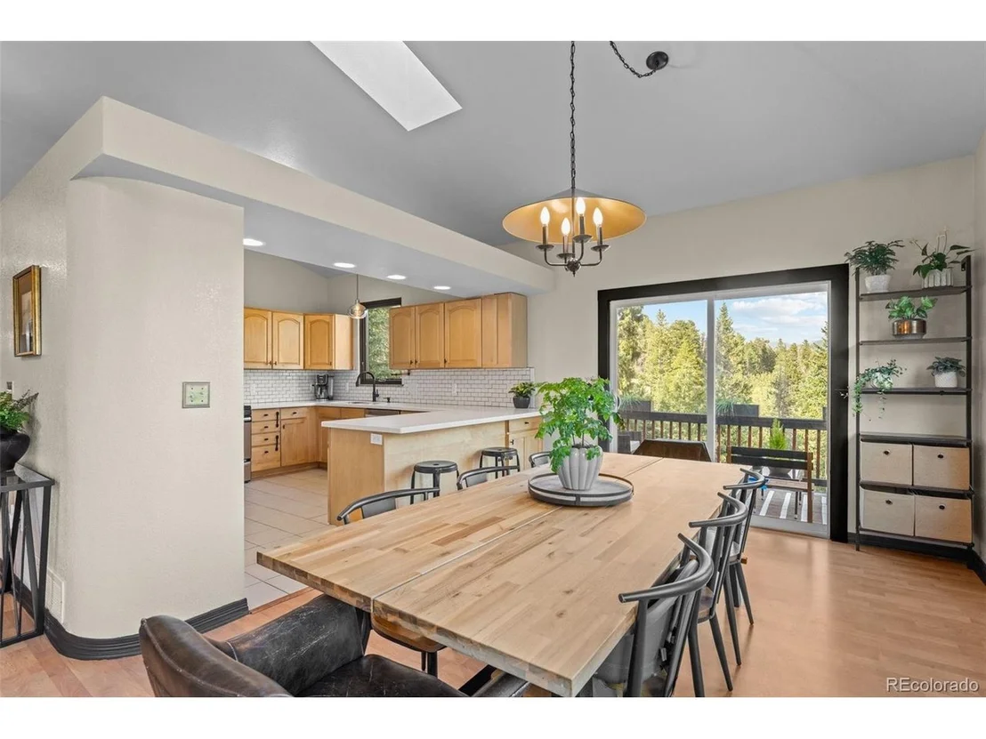 Photo of 424 W Dory Way