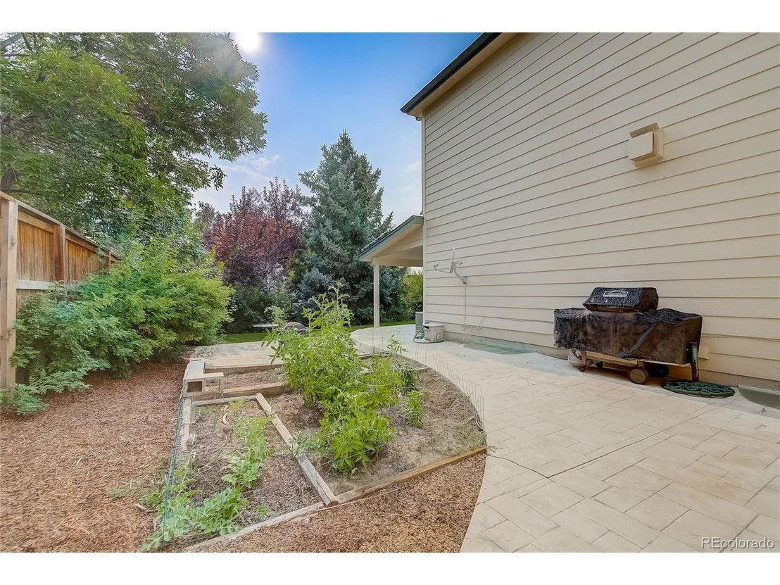 Photo of 10085 Glenstone Cir