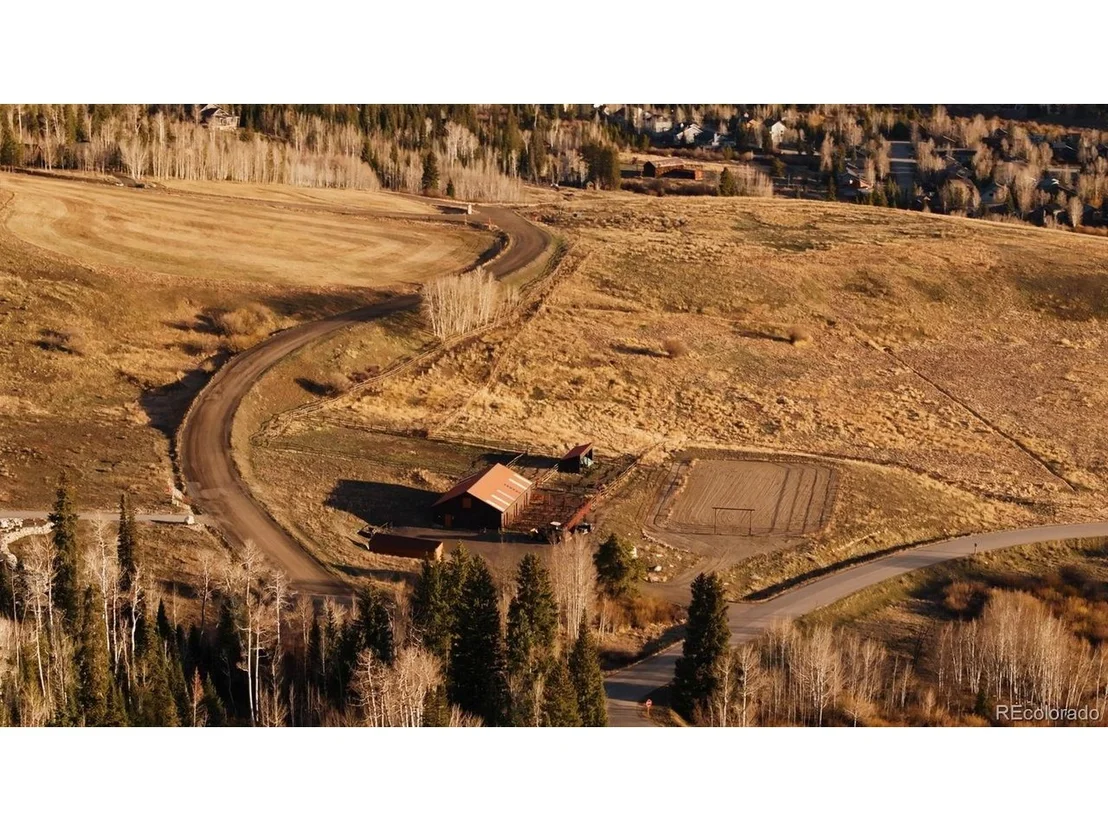 Photo of 348 Jade Rd