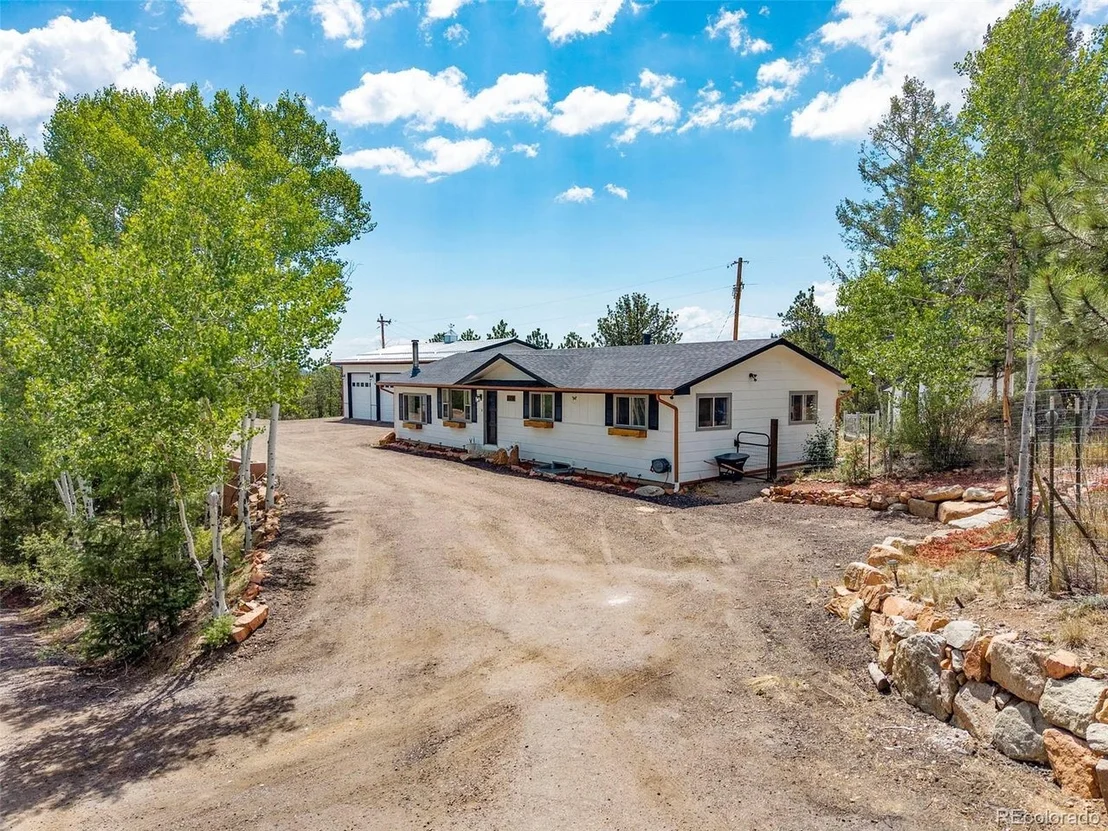 Photo of 33758 Harmon Rd