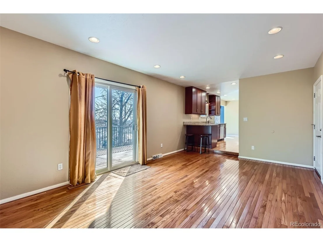 Photo of 6534 Field St