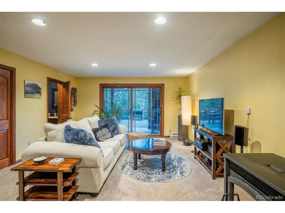 Photo of 212 Juniper Ln