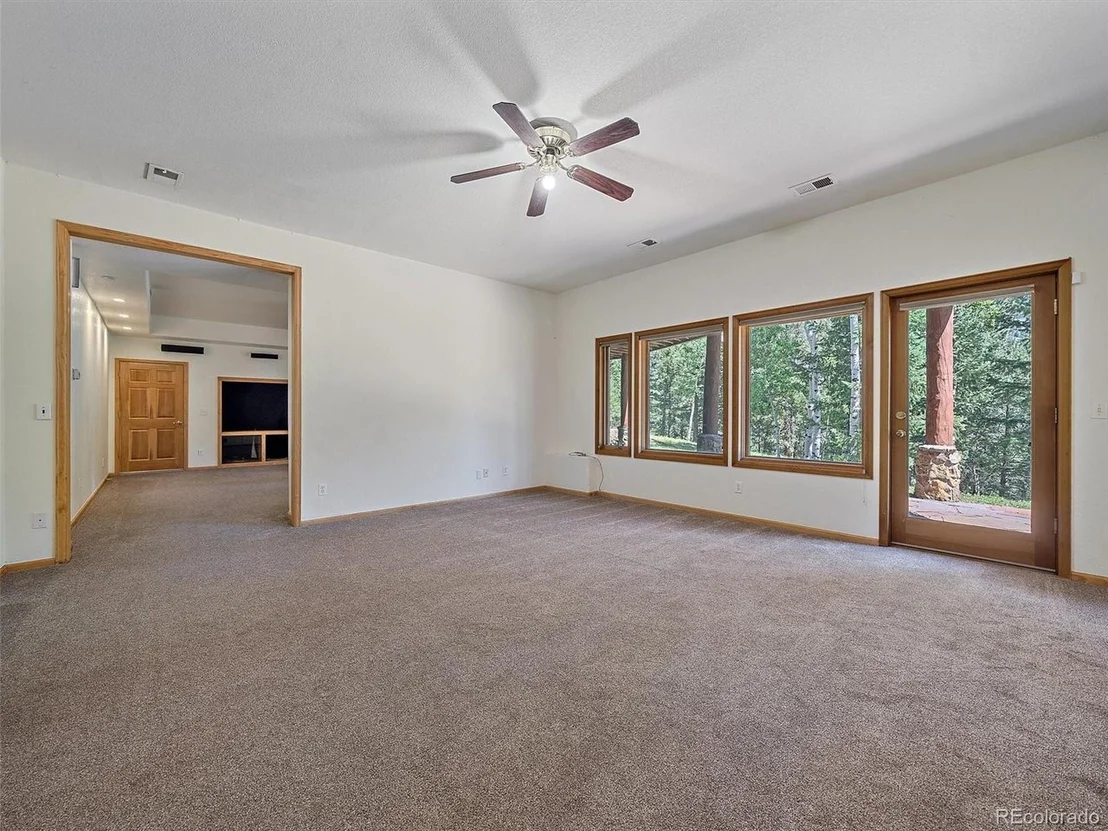 Photo of 187 Blue Spruce Dr