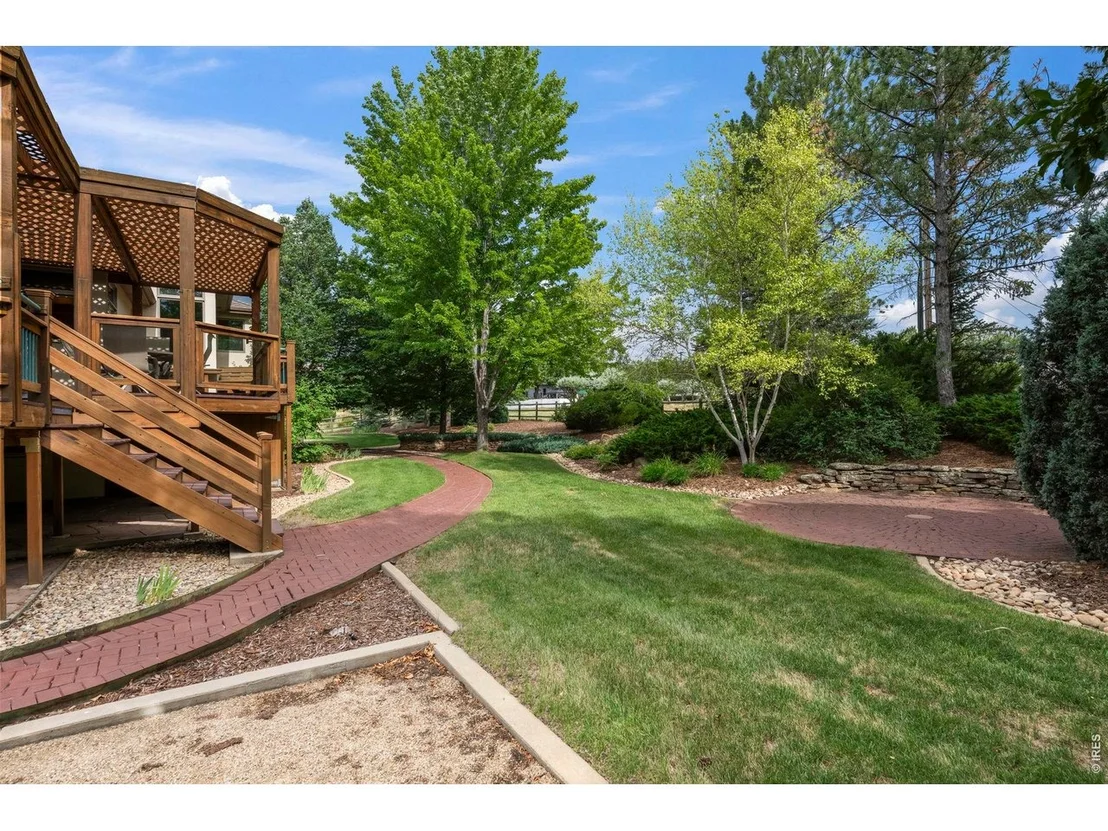 Photo of 7542 Crestview Dr