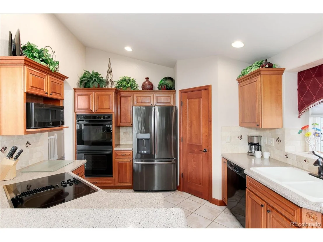 Photo of 9033 Meadow Hill Cir