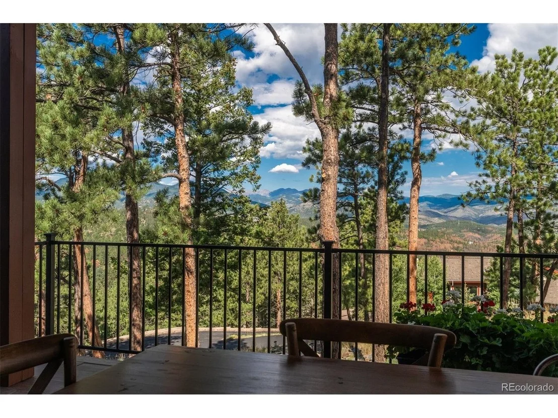 Photo of 1028 Blue Grass Trl
