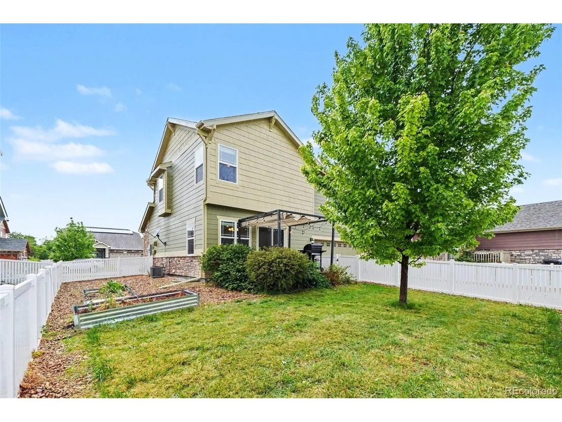 Photo of 2304 Winding Dr
