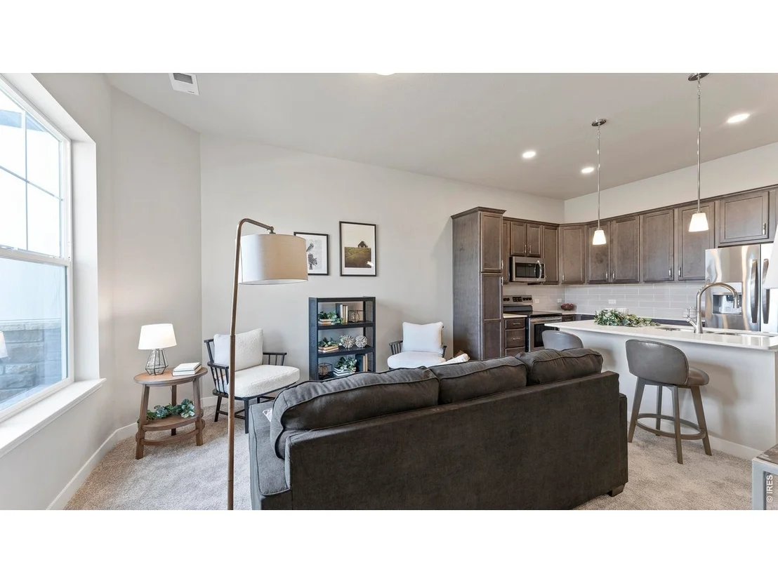 Photo of 6796 Maple Leaf Dr