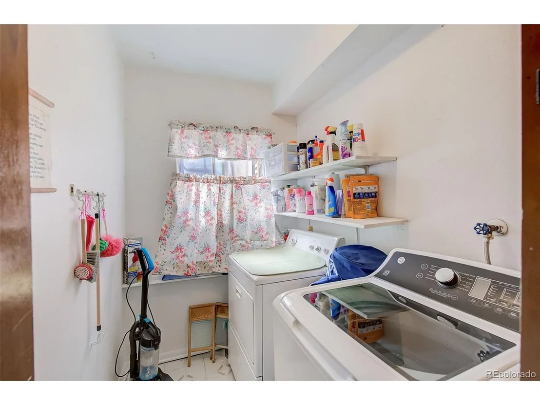Photo of 9442 Sierra Dr