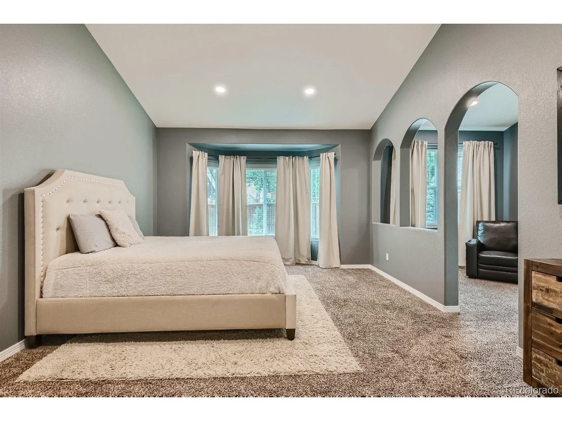 Photo of 4660 Haystack Ln