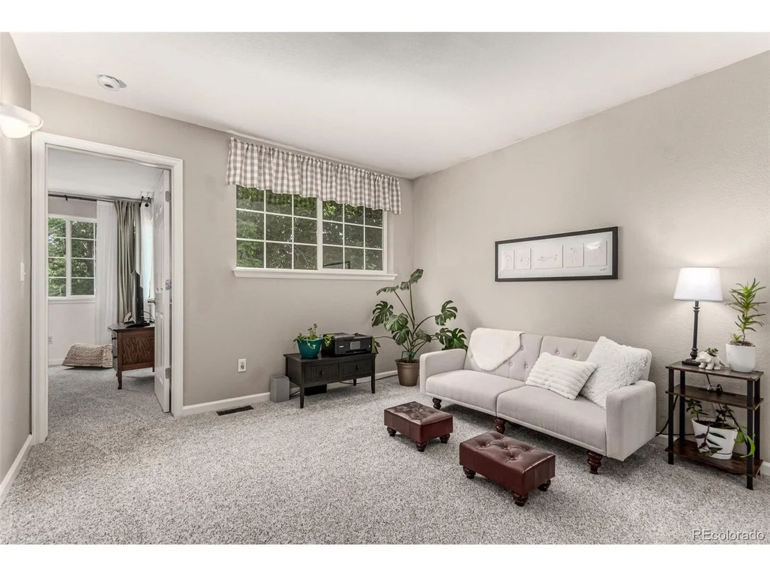 Photo of 392 Driftwood Cir