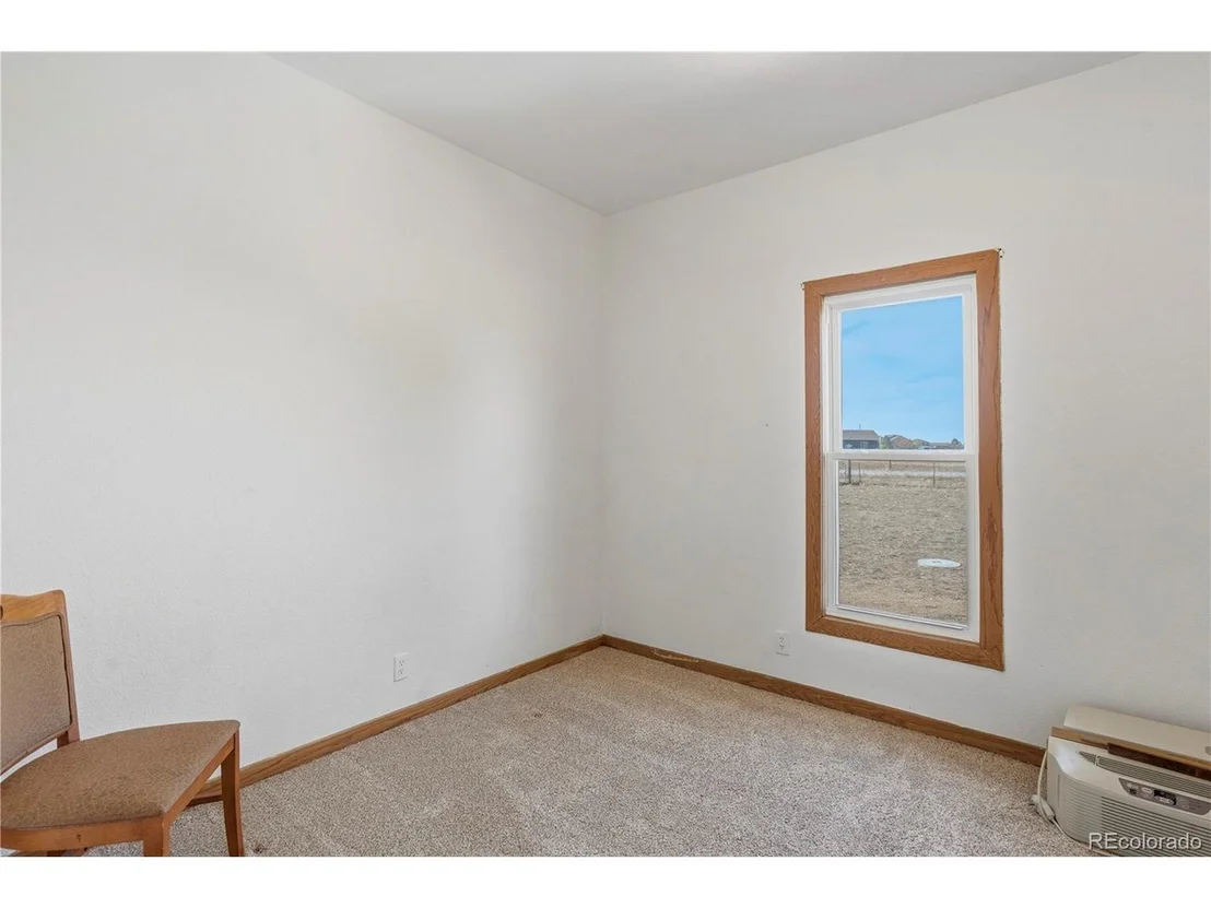 Photo of 40527 County Road 37