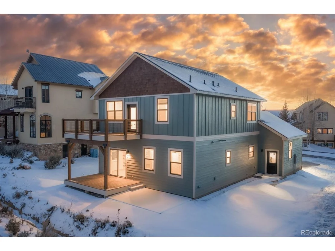 Photo of 378 Bluffs Dr