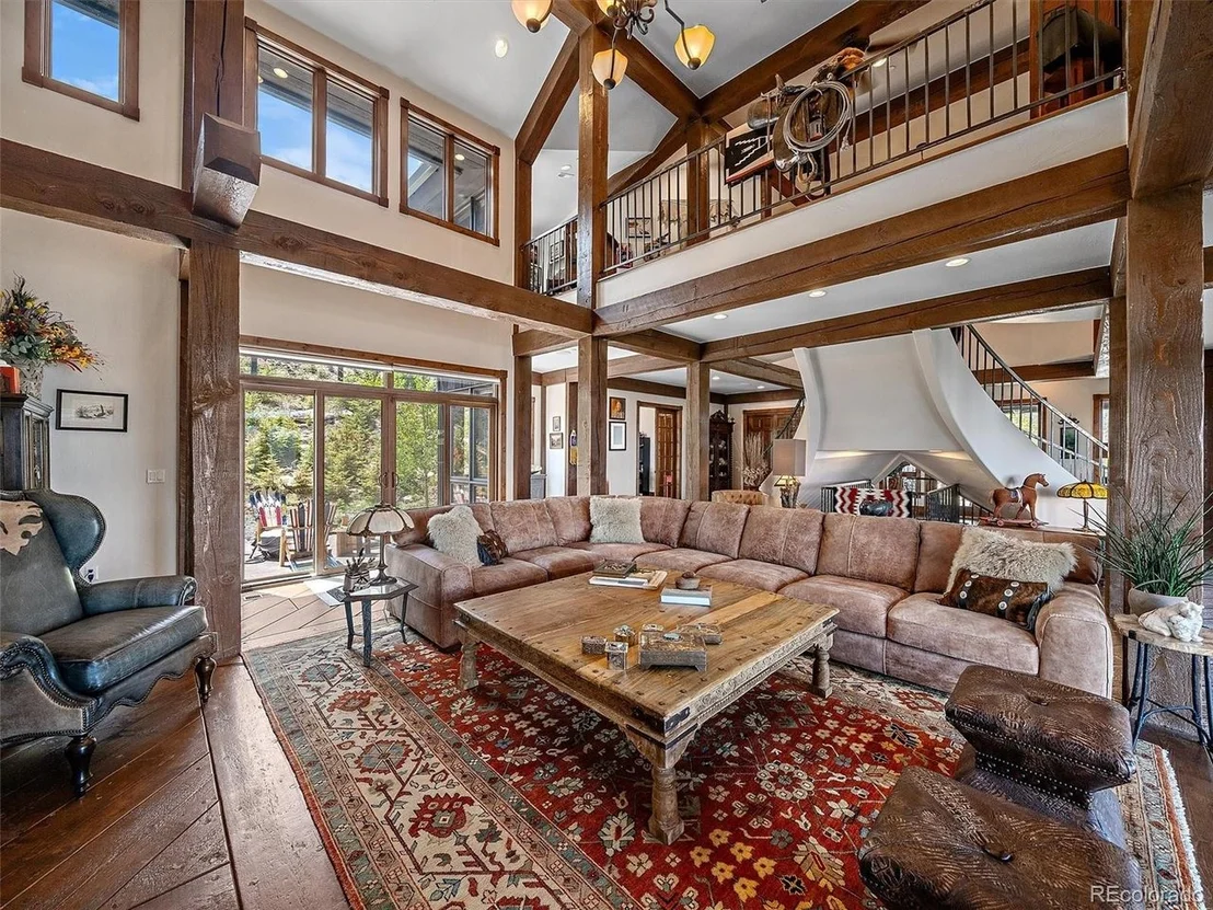 Photo of 221 Halter Way
