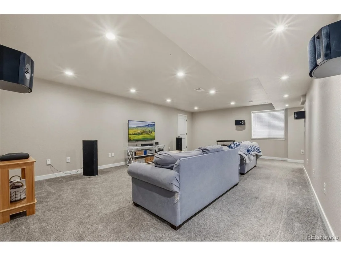Photo of 102 11th Ave
