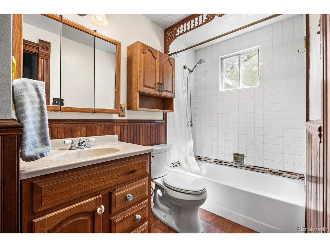 Photo of 82 Iris Dr