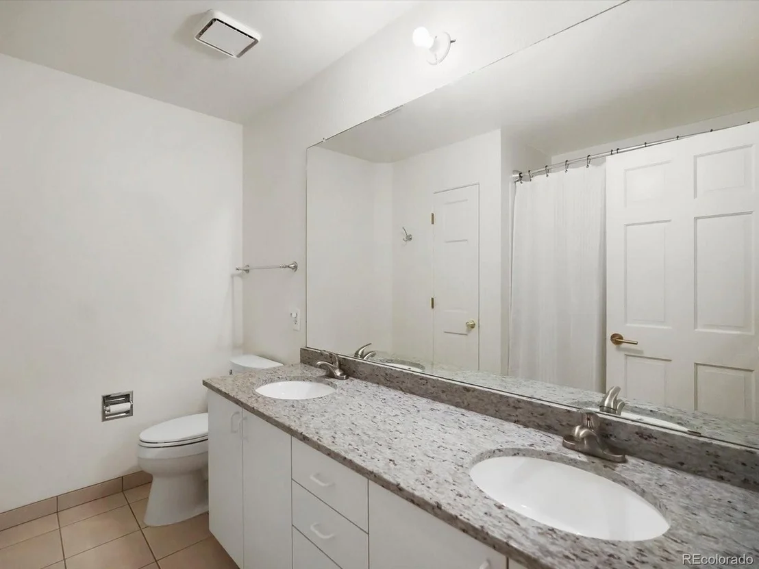 Photo of 2395 Pine Tree Ln