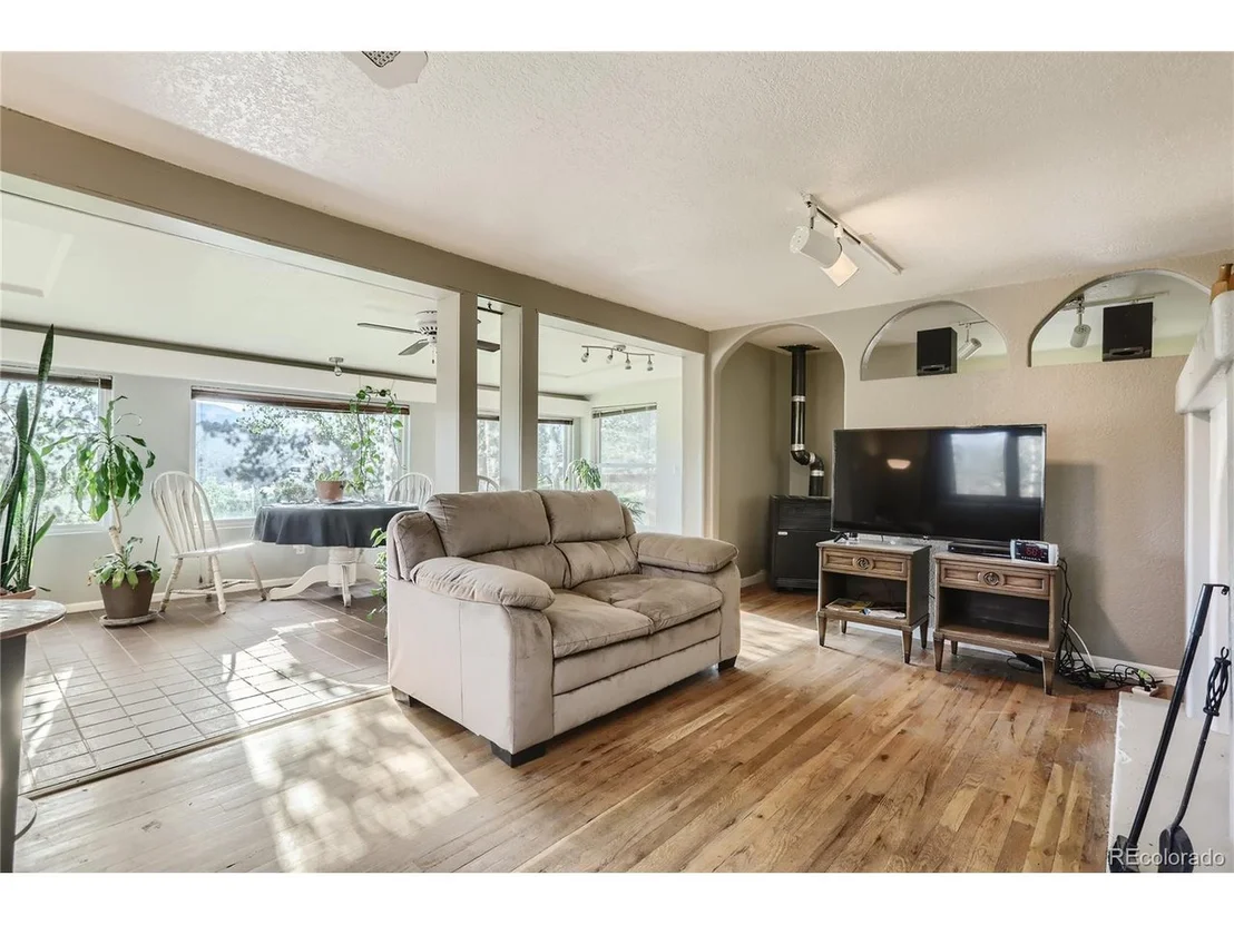 Photo of 297 Neal Rd