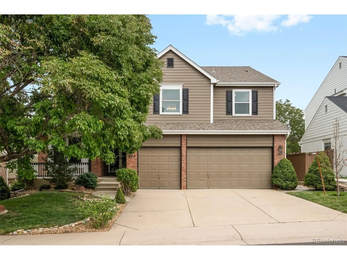 Photo of 869 Shadowstone Dr