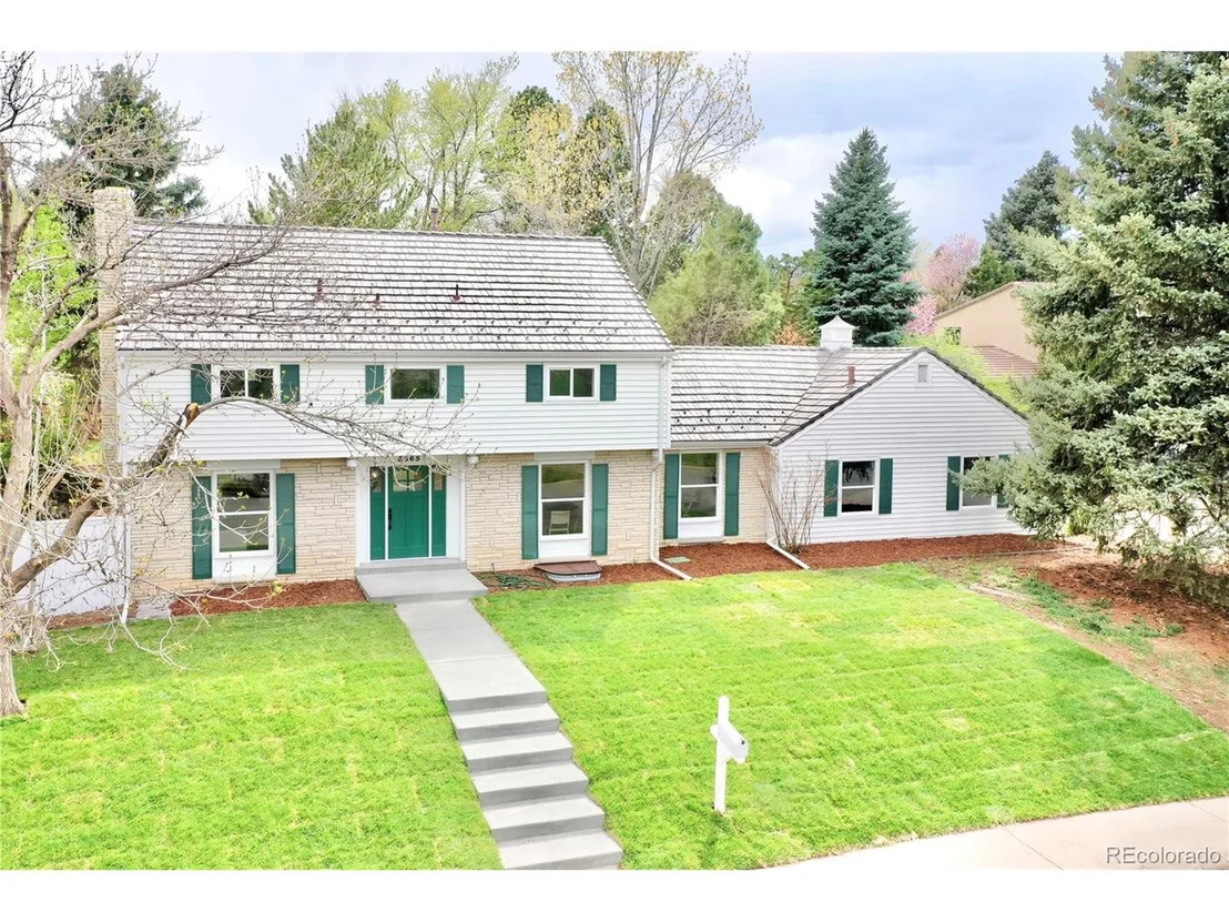 Photo of 3565 S Oneida Way
