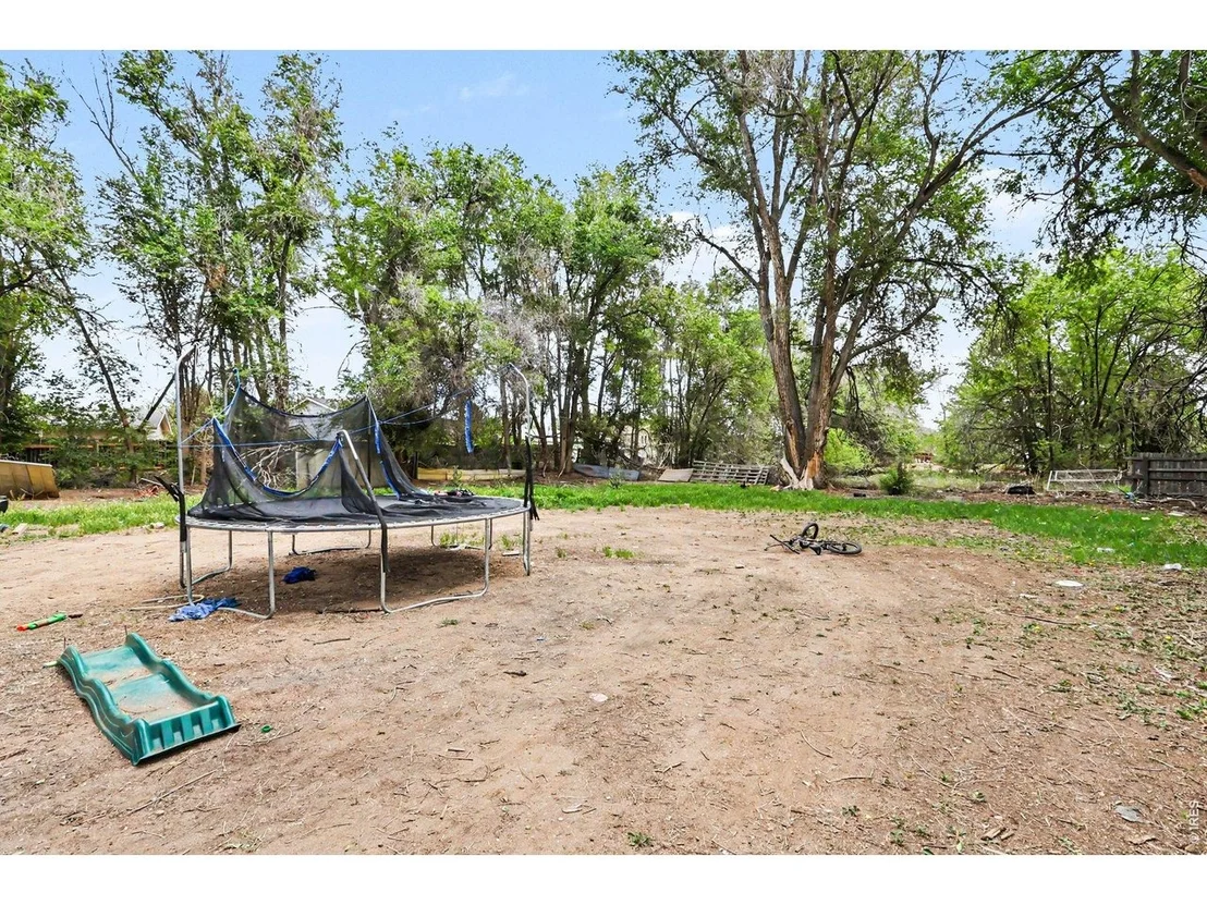 Photo of 400 22nd Ave