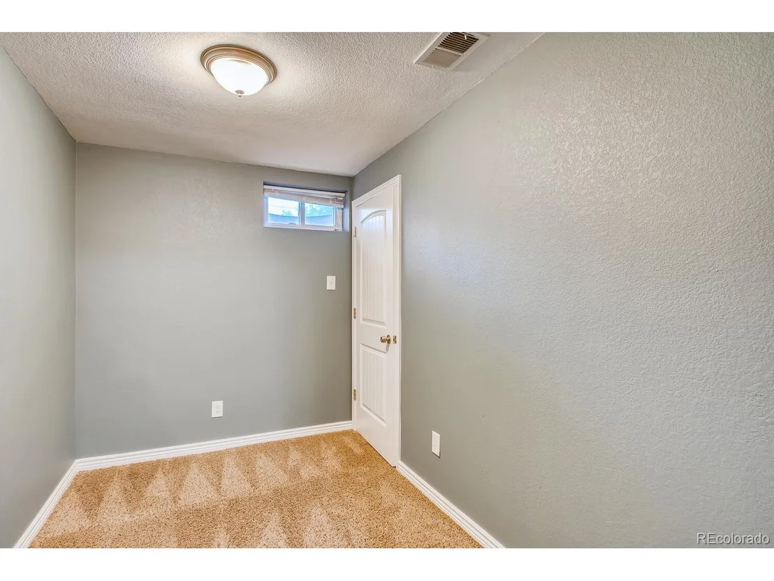 Photo of 11128 Murray Dr