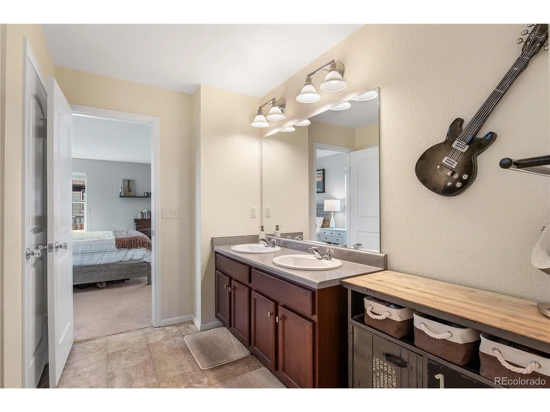 Photo of 3485 Raintree Ln