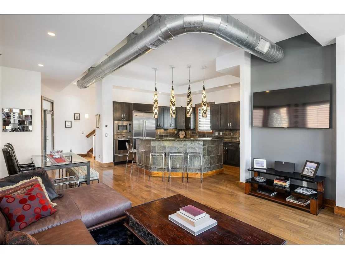 Photo of Unit B at 820 Pearl St