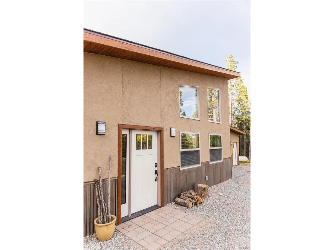 Photo of 1249 Circle 73