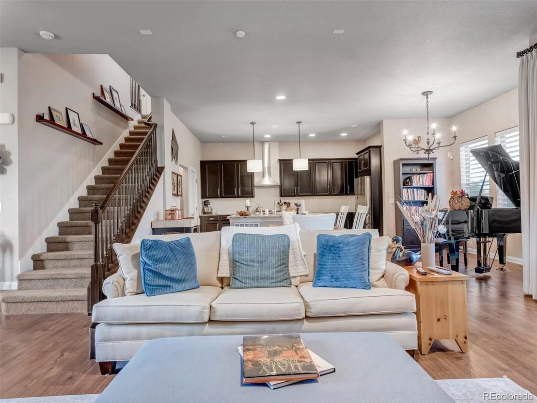 Photo of 2321 W 67th Dr