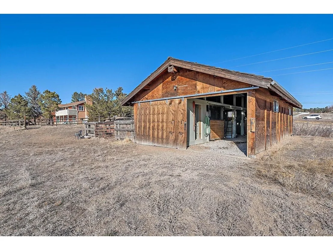 Photo of 12301 Pine Dr