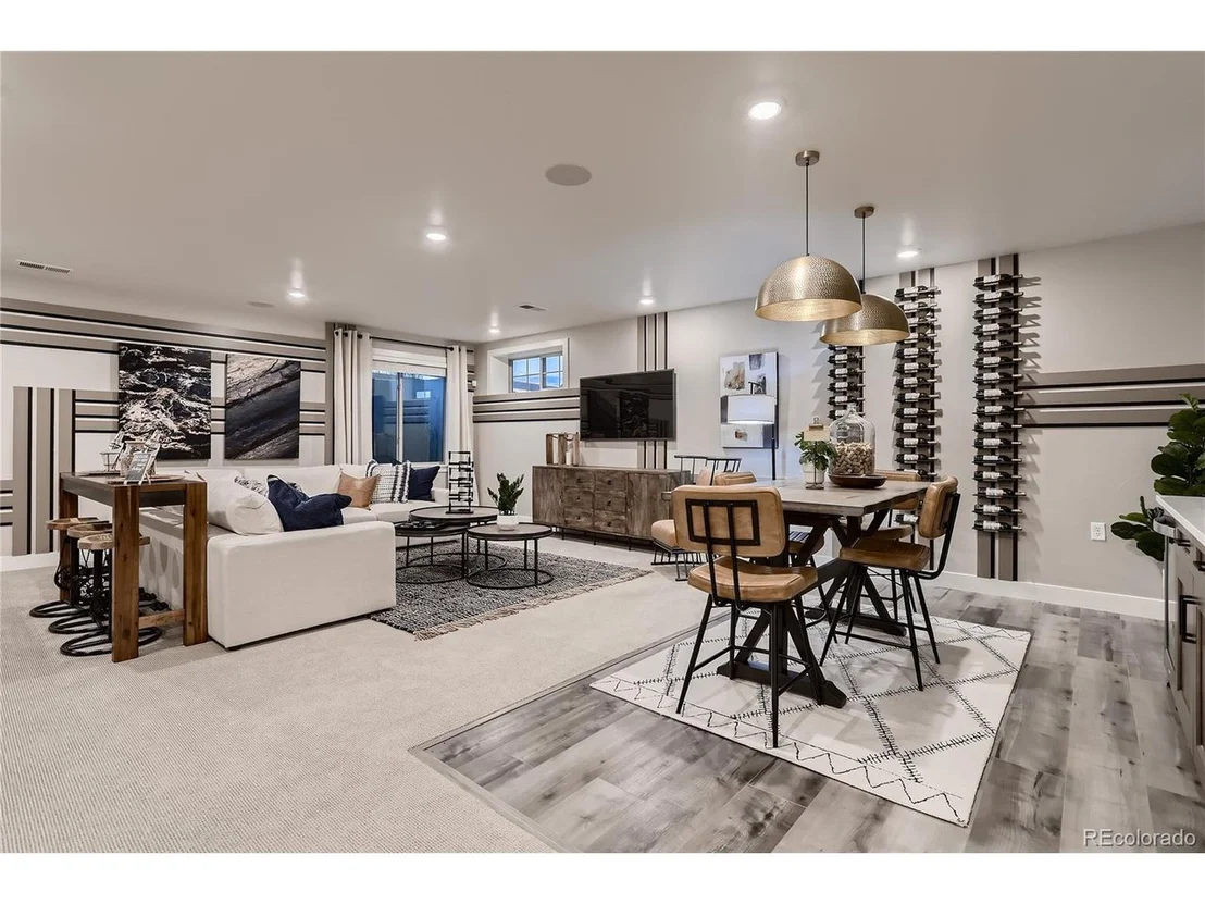 Photo of 698 Quarry Ct