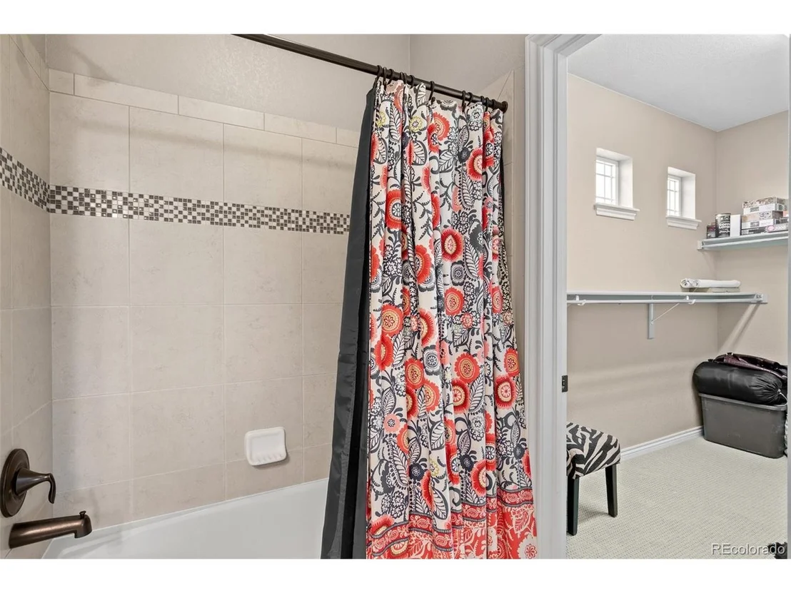 Photo of 8487 Rogers Loop