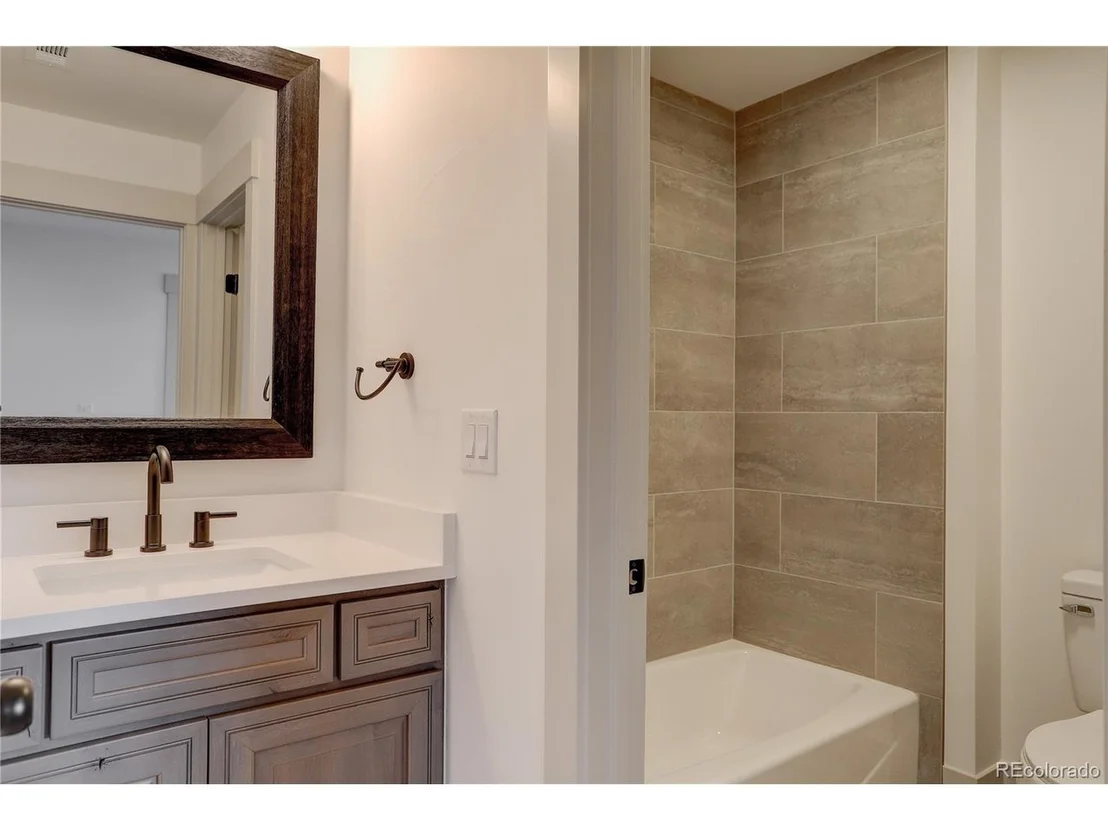 Photo of 9377 Iron Mountain Way
