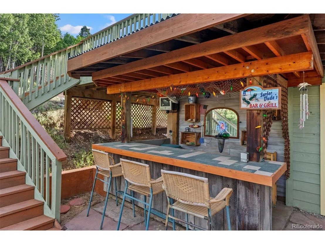 Photo of 576 Bluebird Ln