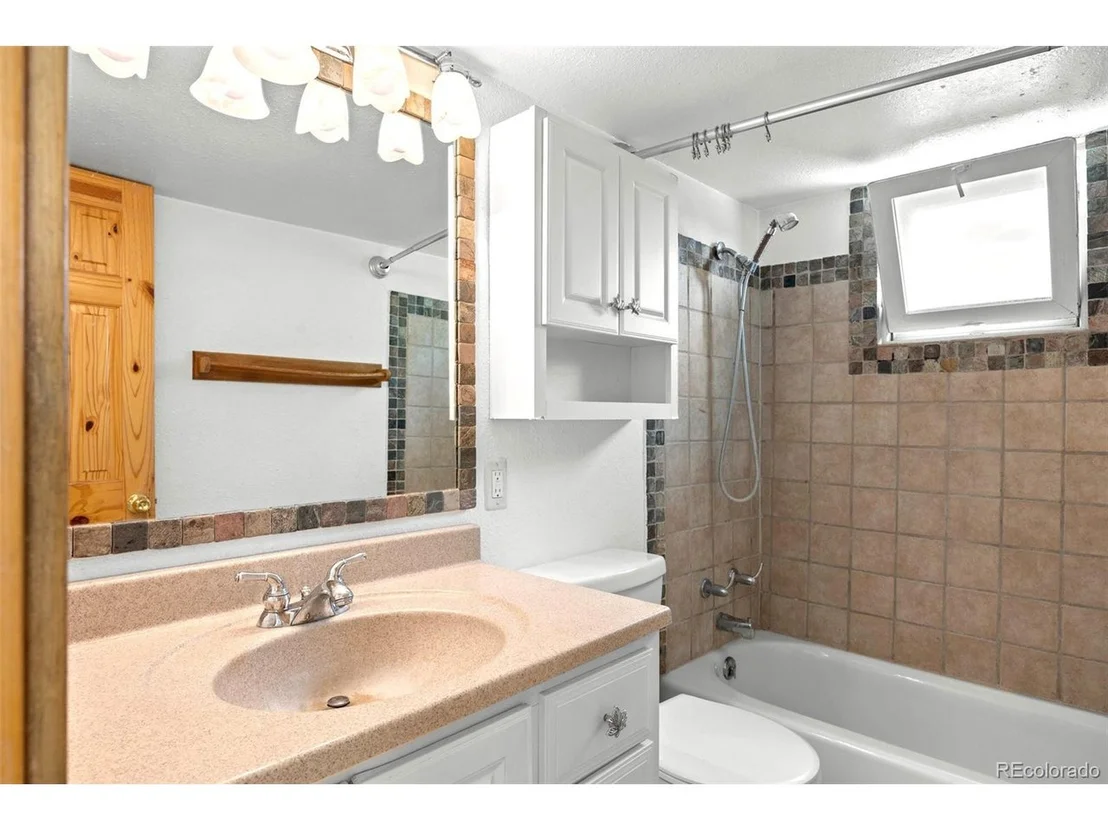 Photo of 23 Moon Dr