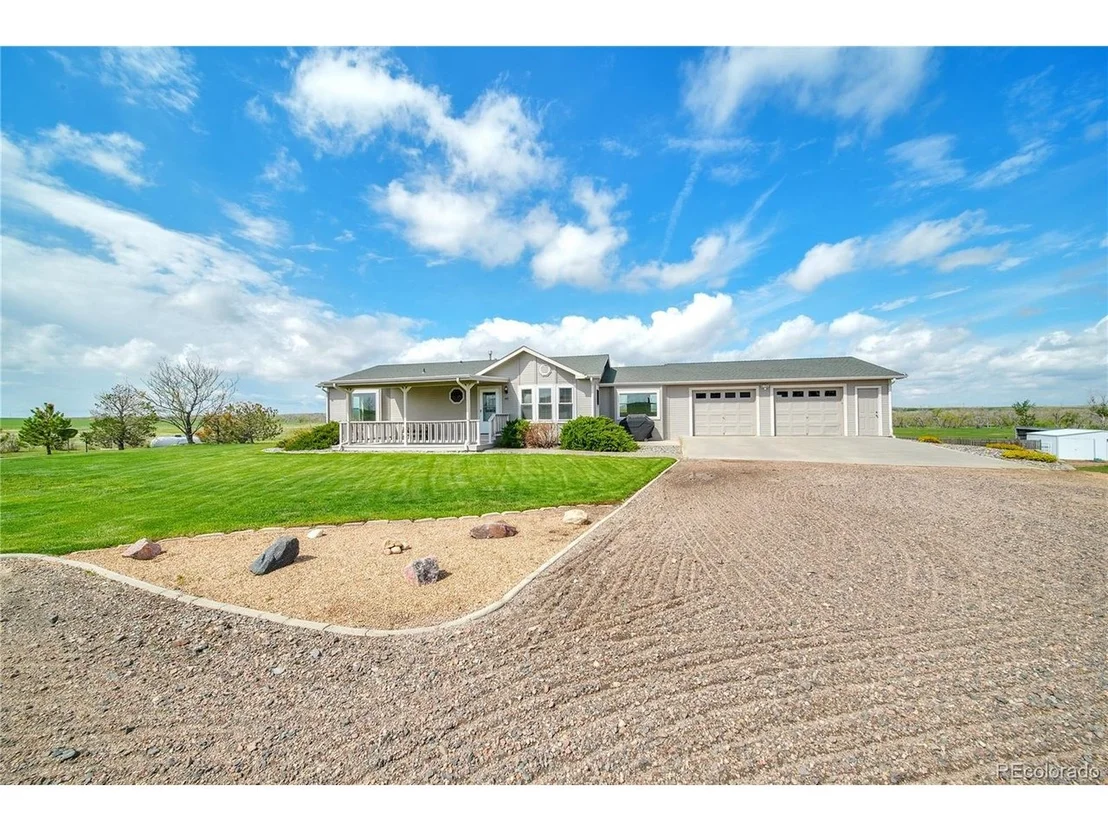 Photo of 445 S County Road 137