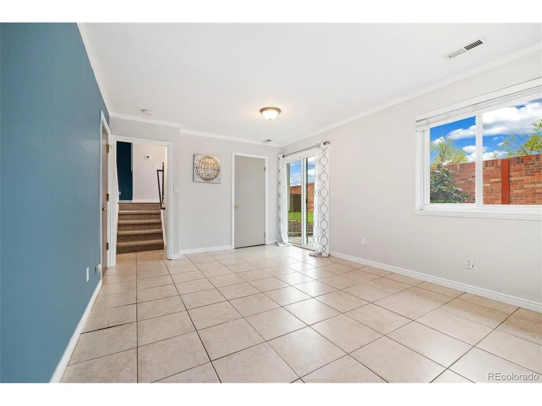 Photo of 325 Mulberry Cir