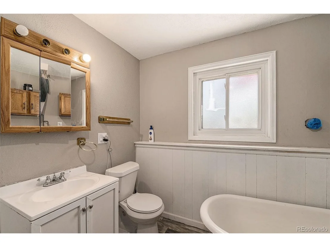 Photo of 15121 Mitchell Pl