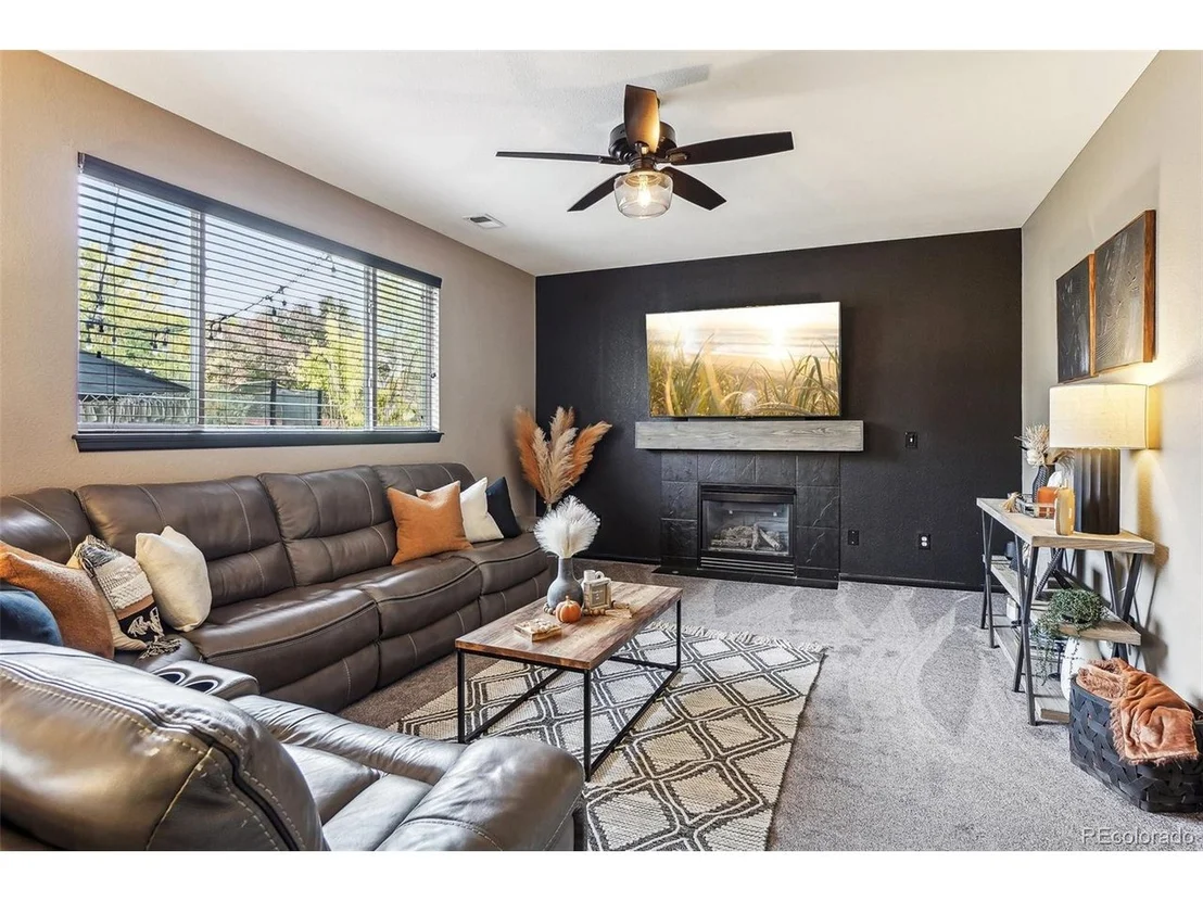 Photo of 10035 Crystal Cir